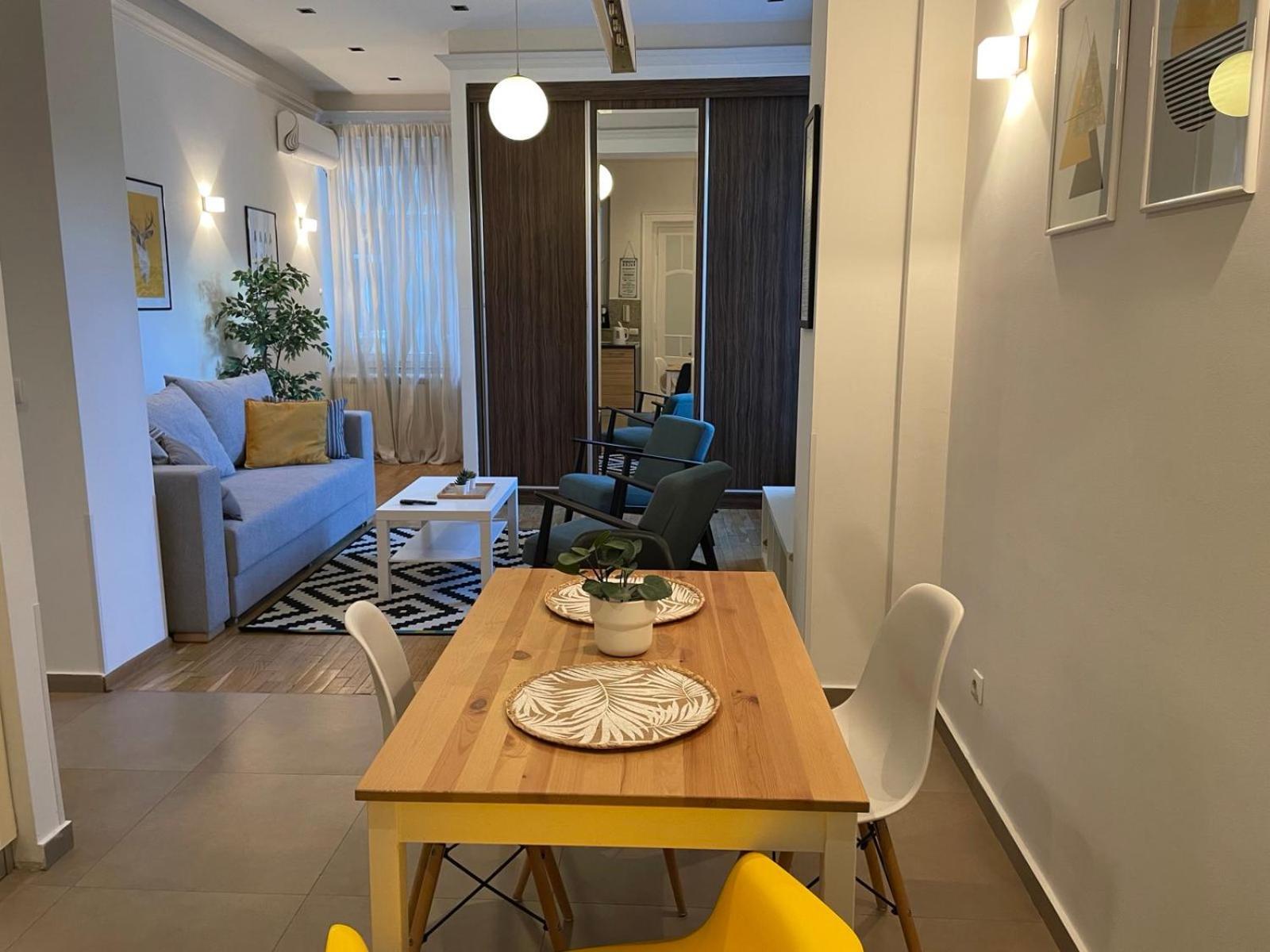 City Break Apartments Chic And Luxury Белград Экстерьер фото