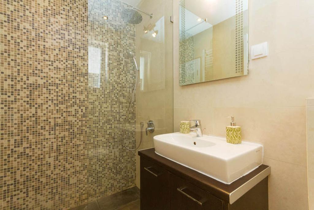 City Break Apartments Chic And Luxury Белград Экстерьер фото