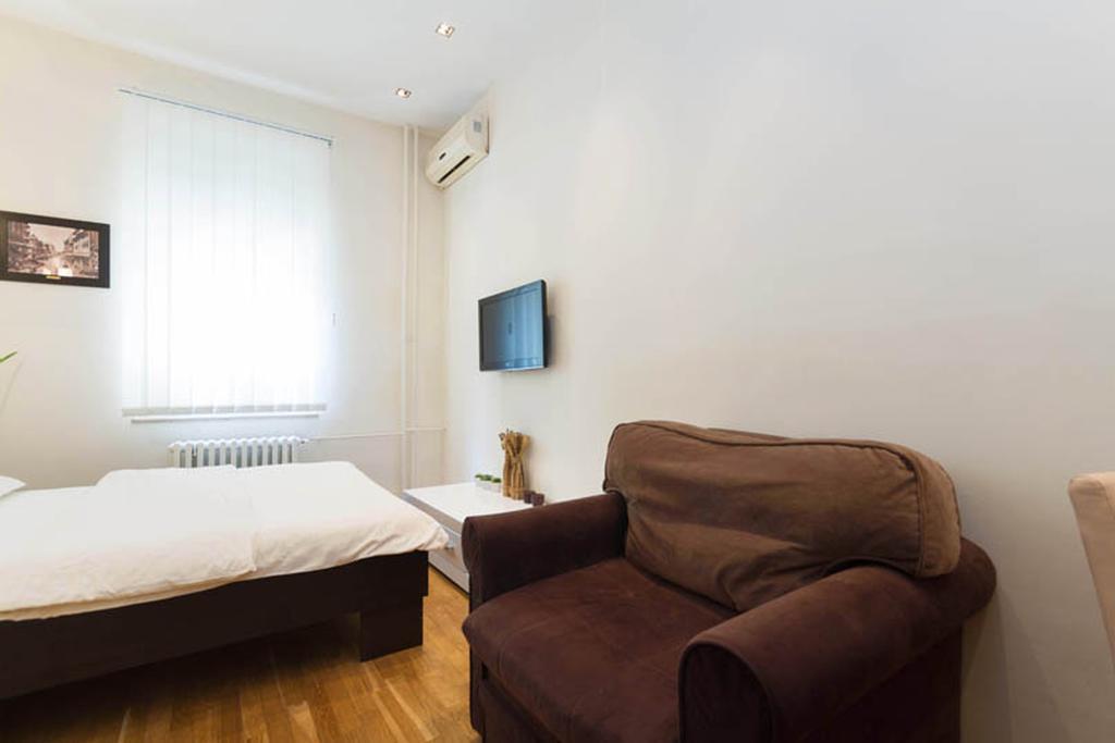 City Break Apartments Chic And Luxury Белград Экстерьер фото